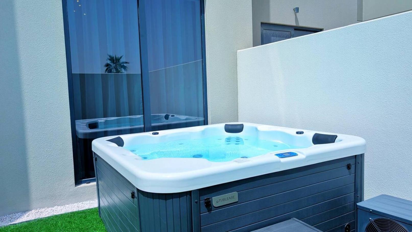 Perfect 4bd With Jacuzzi * Abou Dabi