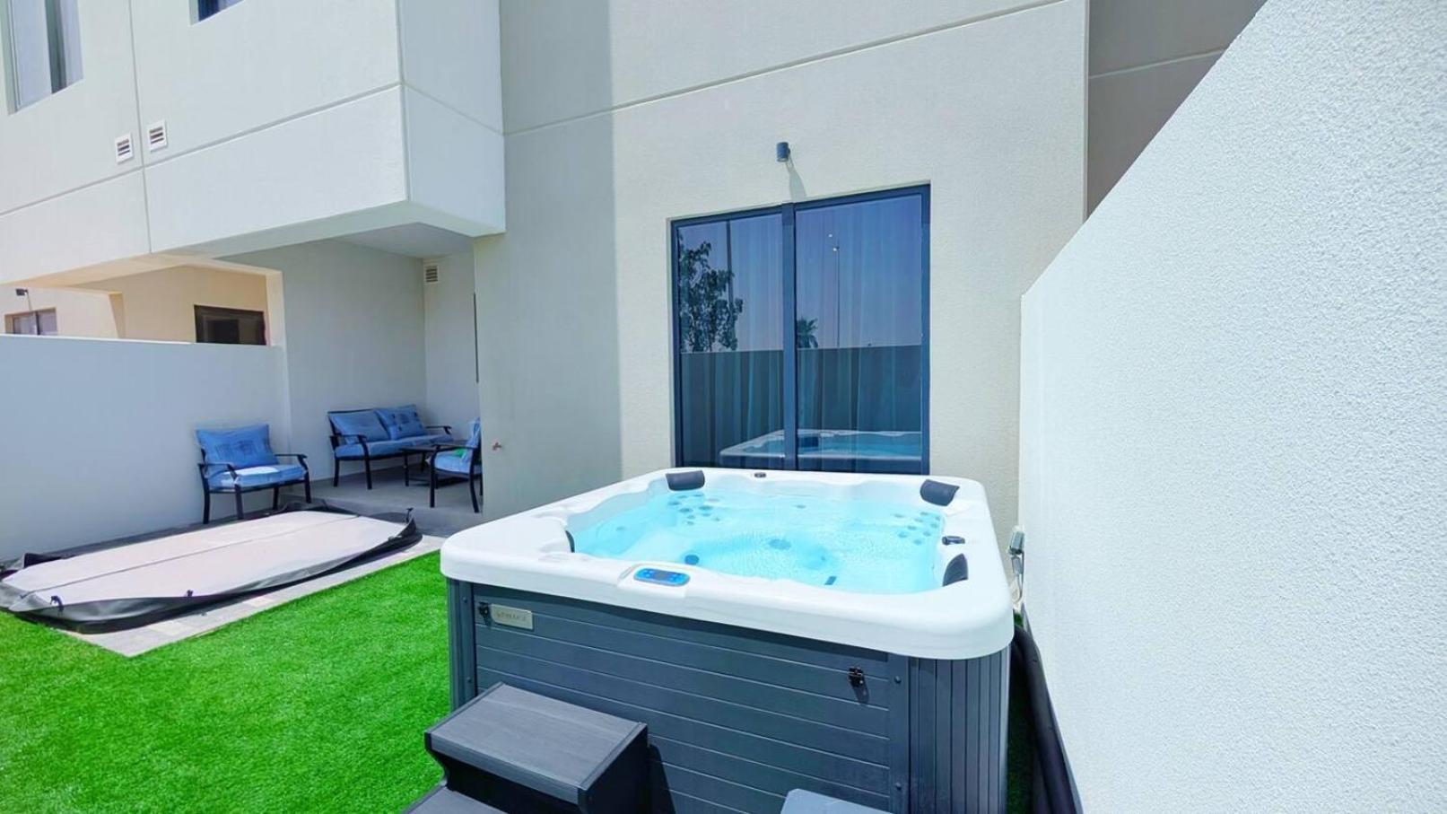 Perfect 4bd With Jacuzzi Villa